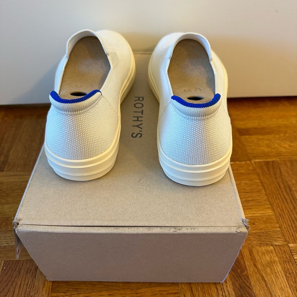 Rothy’s brand new with box